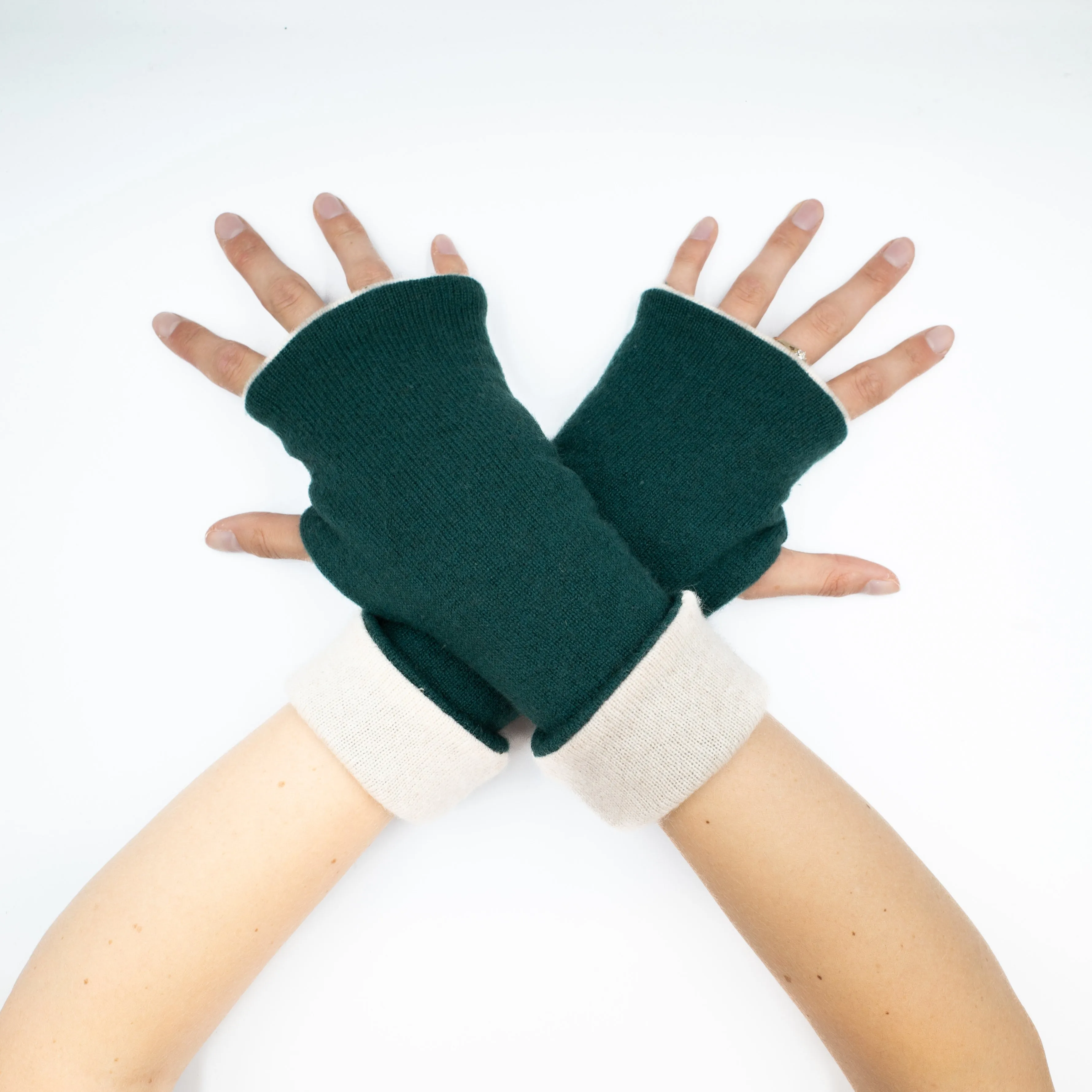 Forest Green and Oatmeal Reversible Fingerless Gloves